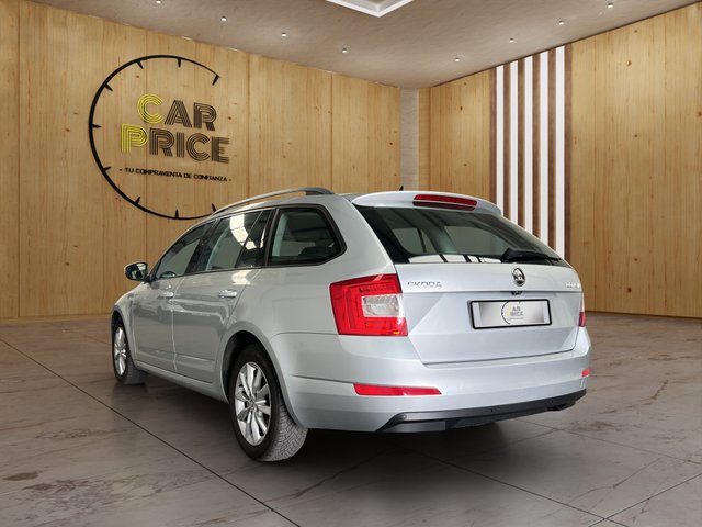 Skoda Octavia Kombi 1.6 TDI 110 c.v. DSG Style