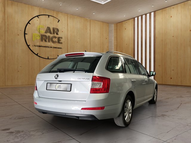 Skoda Octavia Kombi 1.6 TDI 110 c.v. DSG Style