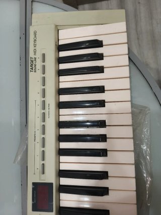 Teclado MIDI Target TRG-MK149