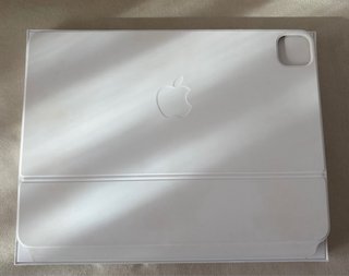 Apple Magic Keyboard 11”