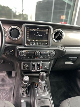 Jeep Wrangler 4p 2.0T GME Sahara 8ATX E6D