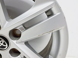 Llanta Toyota R16 5228881