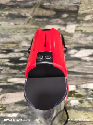 Cafetera Nespresso Inissia Roja