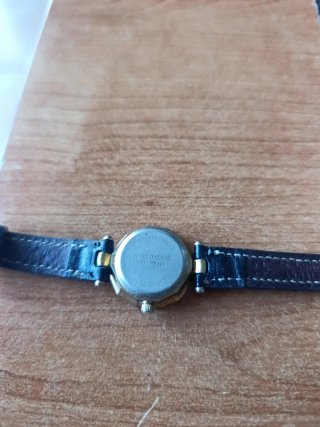 Reloj de pulsera mujer negro y dorado