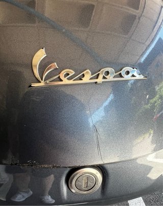 Vespa 125 ABS Automática Gris/Marrón