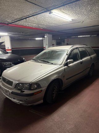 Volvo V40 2003