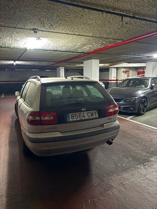 Volvo V40 2003