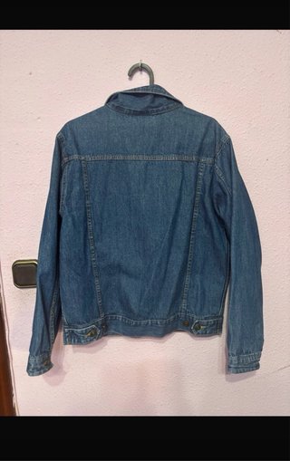 Cazadora vaquera con pedrería