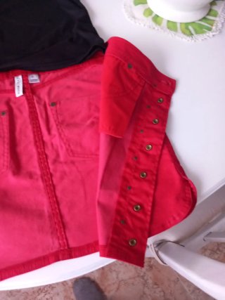Conjunto Falda Roja y Top Negro