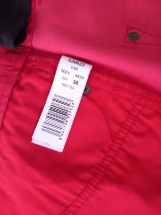 Conjunto Falda Roja y Top Negro
