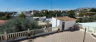 Chalet en venta en Albatera