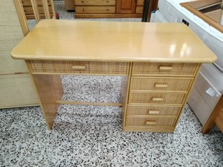 ESCRITORIO MIMBRE
