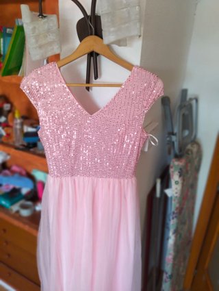 Vestido rosa lentejuelas y tul