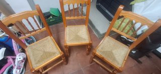Mesa de madera maziza y 3 sillas
