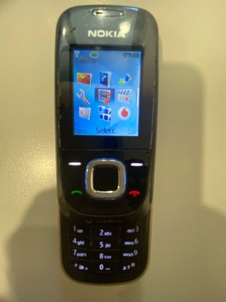 Móvil Nokia 2680 Slide Gris