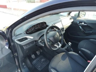 Peugeot 208 2014