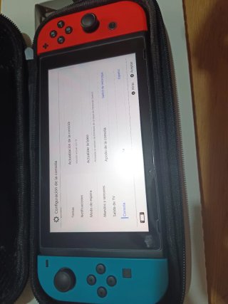 Nintendo Switch V2 completa con Funda.