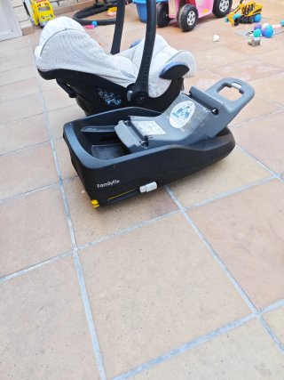 Maxi-Cosi e Base Isofix per Auto