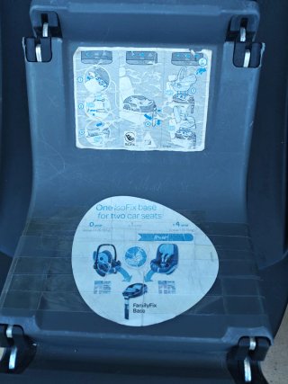 Maxi-Cosi e Base Isofix per Auto