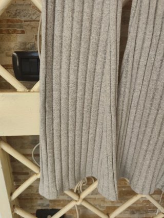 Pantaloni Shein a coste grigi