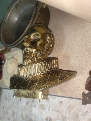 Busto Bronce Cervantes