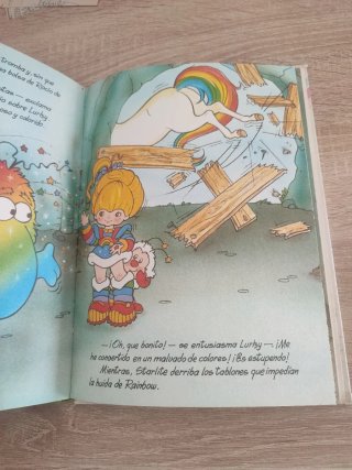 Cuento de la niña del arcoiris