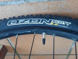 Bicicleta Scott Aspect 40 Bianca e Nera