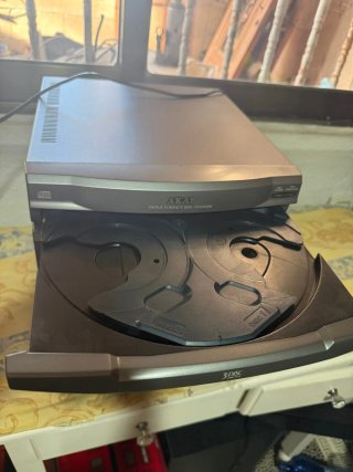 Akai Hi-Fi Mini System AC-520S