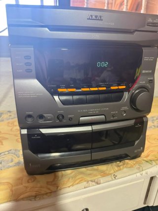 Akai Hi-Fi Mini System AC-520S