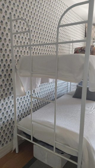 Litera de forja blanca con somieres