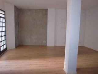 Local comercial en alquiler en Centre en Girona