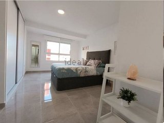 Piso en alquiler en Centro en Alicante
