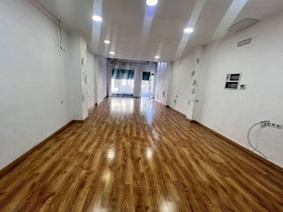 Local comercial en alquiler en Elda