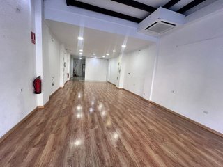 Local comercial en alquiler en Elda