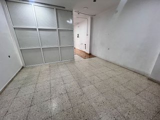 Local comercial en alquiler en Elda