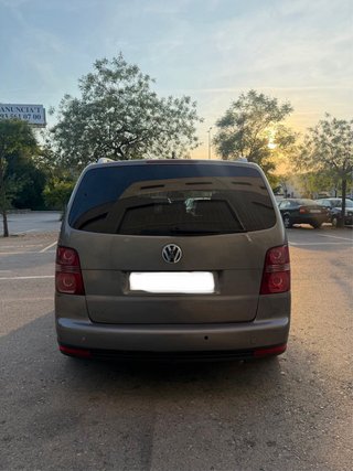 Volkswagen Touran 2011