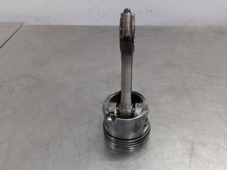 PISTON AUDI A4 BERLINA (8E) BRE
