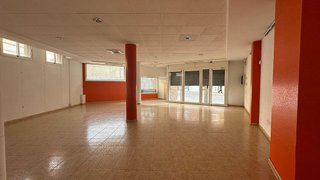Local comercial en venta en Olesa de Montserrat