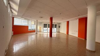 Local comercial en venta en Olesa de Montserrat