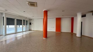 Local comercial en venta en Olesa de Montserrat