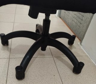 Silla de escritorio negra