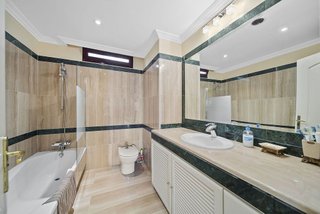 Piso en venta en Puerto Marina en Benalmádena