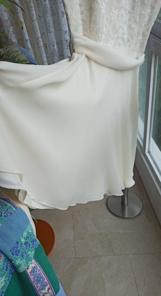 Vestido corto de encaje