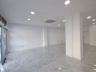 Local comercial en alquiler en El Centre en Esplugues de Llobregat