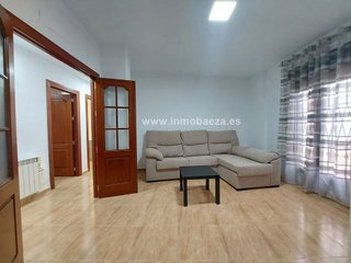 Piso en alquiler en Baeza