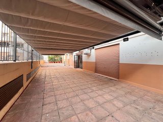 Local comercial en alquiler en Elda