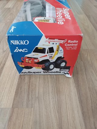 Coche Nikko NUEVO años 90