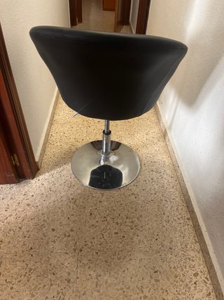 Sillón de peluquería negro