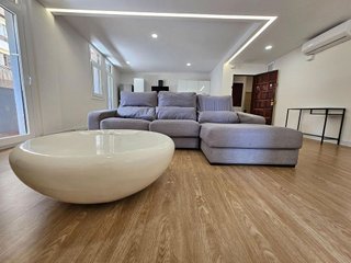 Piso en alquiler en Santa Catalina - Canteras en Palmas de Gran Canaria(Las)