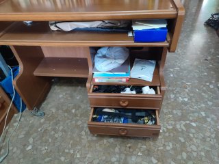 Mesa Ordenador Madera con Ruedas